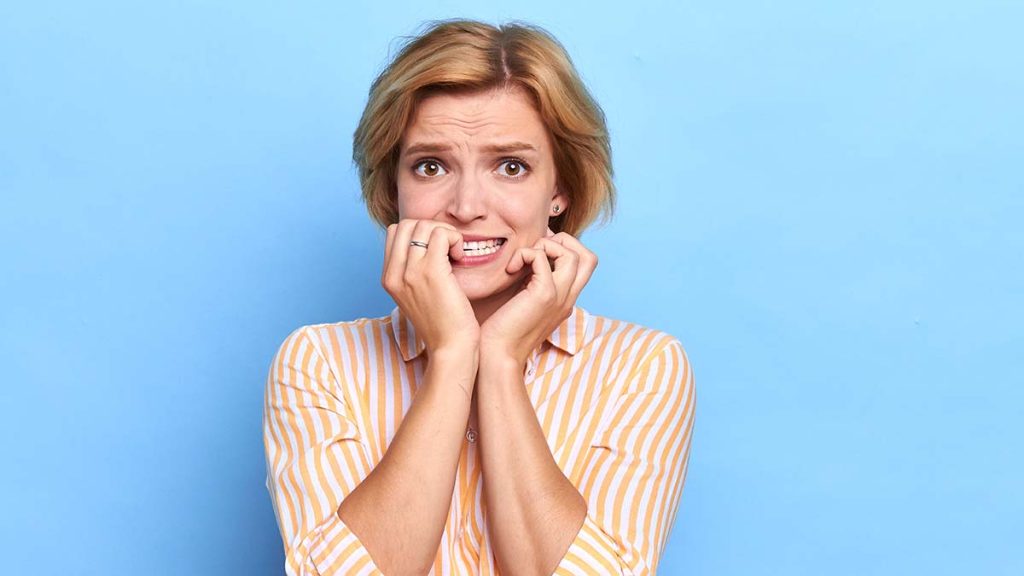 Ονυχοφαγία: Αυτός είναι ο λόγος που δαγκώνετε τα νύχια σας