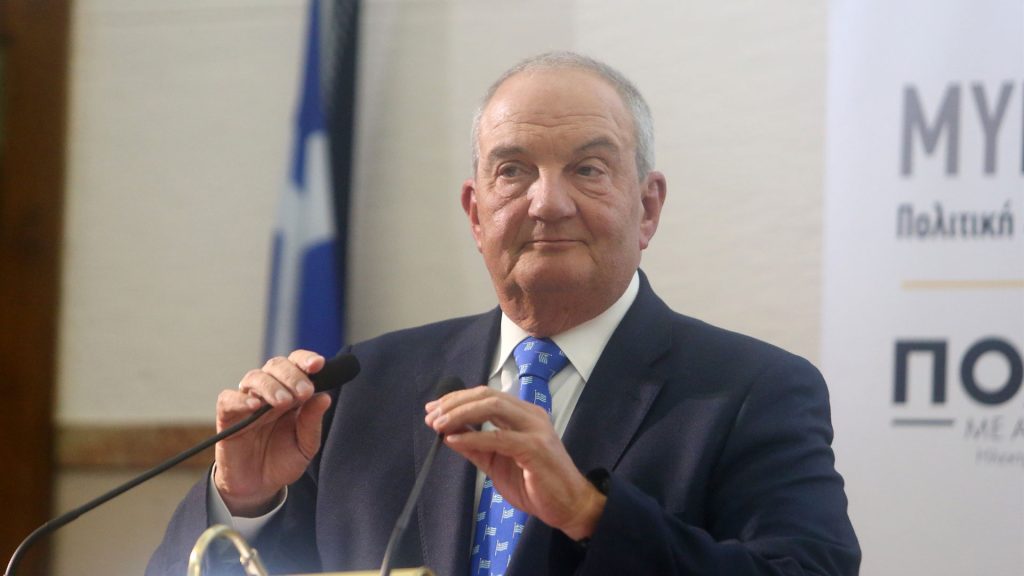 Κώστας Καραμανλής: «Με συγκίνηση και σεβασμό αποχαιρετώ τον Γιώργο Παπαδάκη»