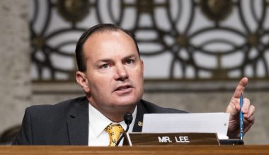 «Οι επιθέσεις στη Βενεζουέλα ήταν κάλυψη για τη σύλληψη του Μαδούρο» λέει Αμερικανός γερουσιαστής