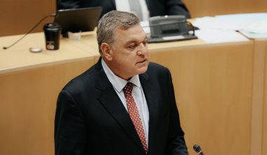 Κύπρος: Γυναίκα κατήγγειλε για ξυλοδαρμό τον βουλευτή Νίκο Σύκα – Τέθηκε εκτός ψηφοδελτίου