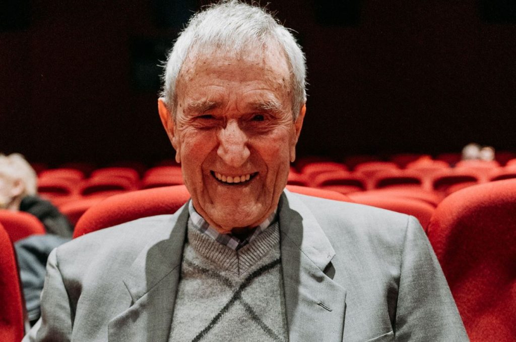 Ο Γ.Βογιατζής «έκλεισε» τα 100: «Έχω ενέργεια για ζωή γιατί είναι η αντίδρασή μου στο πέρασμα του χρόνου»