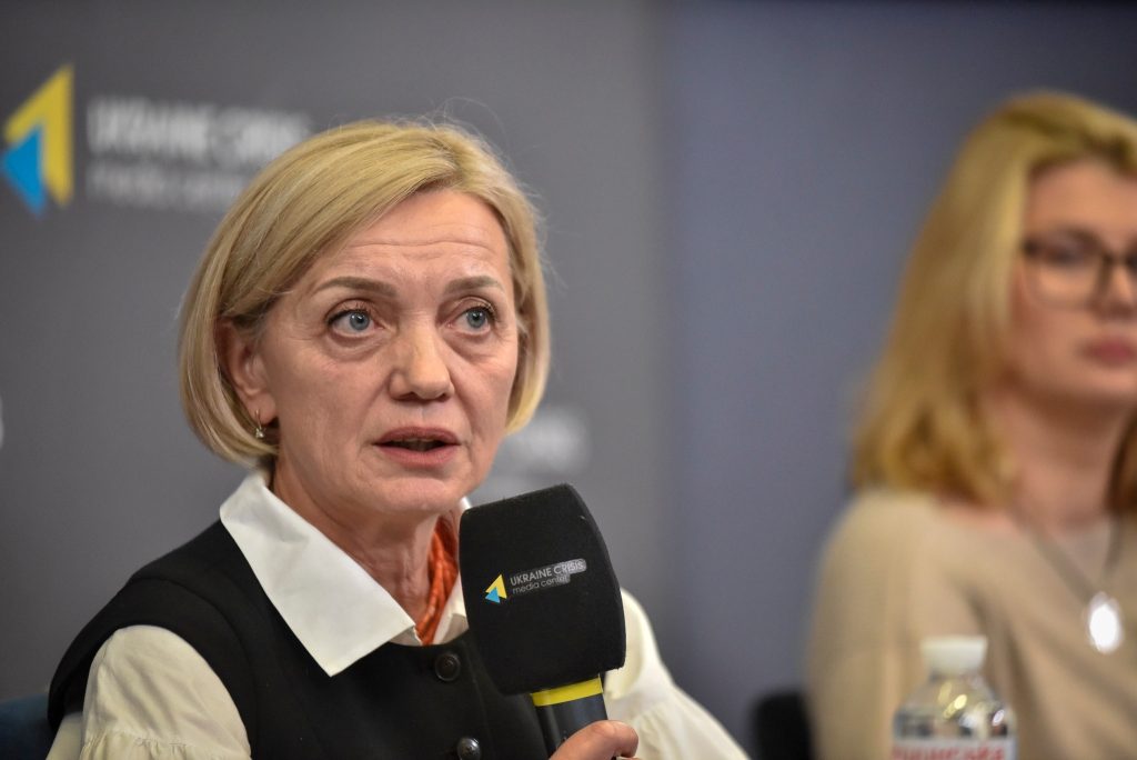 Ολένα Ιβανόφσκα: «Όσοι θεωρούν τους εαυτούς τους ανθρώπους μιλούν μόνο ουκρανικά»