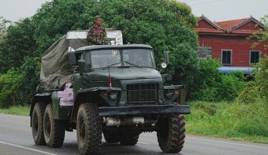 Ταϊλάνδη σε Καμπότζη: «Παραβιάσατε την κατάπαυση του πυρός και τραυματίσατε στρατιώτη μας»