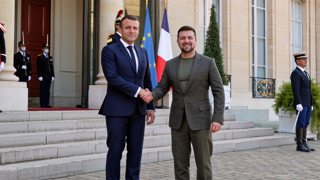 Παρίσι: Εν μέσω κρίσης στη Βενεζουέλα οι «πρόθυμοι» προσφέρουν ψυχολογική υποστήριξη στον Ζελένσκι