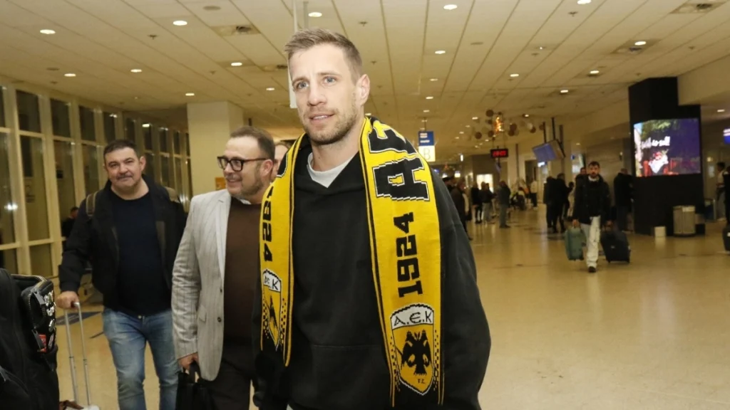 ΑΕΚ: Ανακοίνωσε επίσημα την απόκτηση του Ούγγρου επιθετικού Μπάρναμπας Βάργκα