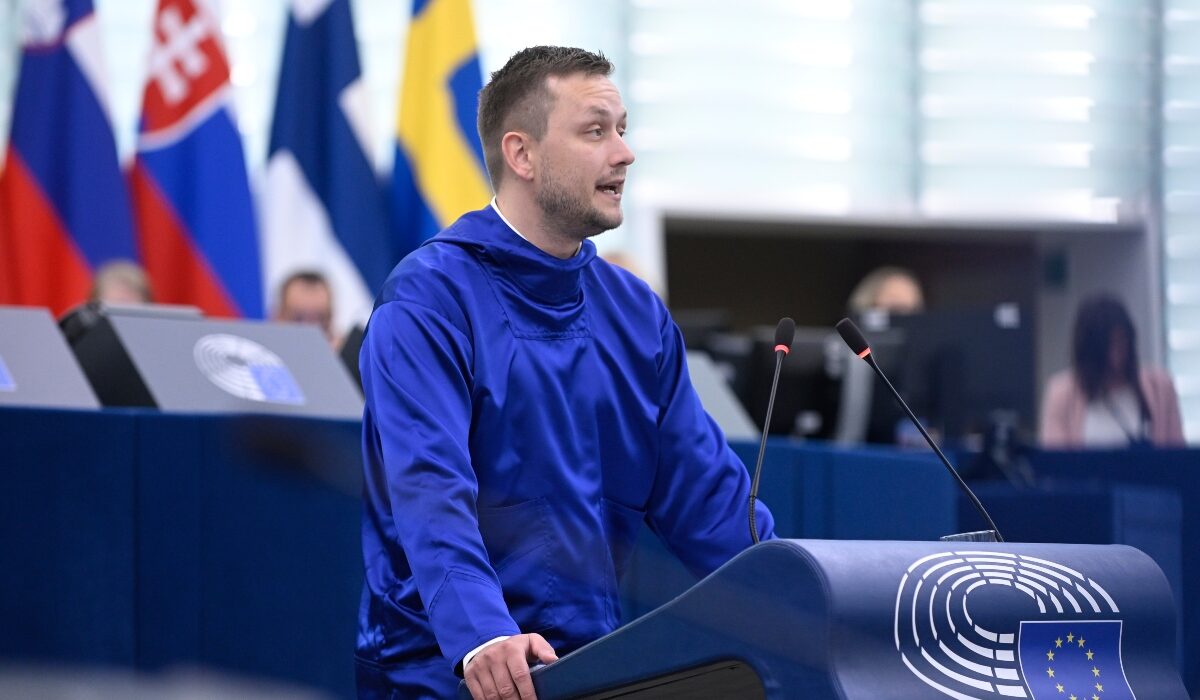 Πρωθυπουργός Γροιλανδίας σε Ν.Τραμπ: «Δεν μπορείς απλώς να καταλάβεις την χώρα επειδή το θέλεις»