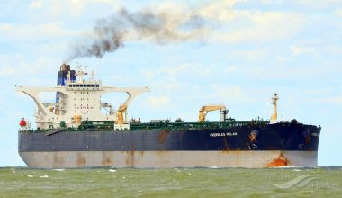 Ρωσικός στολίσκος συνοδεύει το τάνκερ Bella 1 για να αποτραπεί προσπάθεια κατάληψή του από τους Αμερικανούς