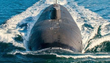 Ρωσικό πυρηνικό υποβρύχιο συνοδεύει το τάνκερ Bella 1 για να αποτραπεί η κατάληψή του από τους Αμερικανούς!