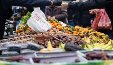 Από σήμερα η επ’ αόριστον απεργία στις λαϊκές αγορές – Τα αιτήματα των παραγωγών