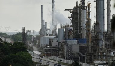 ΗΠΑ: «Θα ελέγχουμε επ’αόριστον τις πωλήσεις πετρελαίου της Βενεζουέλας»