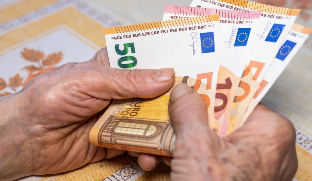 e-ΕΦΚΑ: Οι τελικές ημερομηνίες καταβολής των συντάξεων Φεβρουαρίου