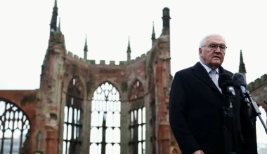 Ο Φρανκ-Βάλτερ Σταϊνμάγερ καταγγέλλει την εξωτερική πολιτική των ΗΠΑ: «Καθιστούν τον κόσμο άντρο ληστών»