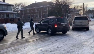 Το σοκαριστικό βίντεο της εν ψυχρώ δολοφονίας λευκής γυναίκας στην Μινεάπολη των ΗΠΑ από στέλεχος του ICE