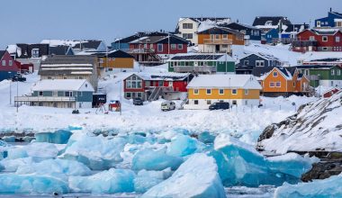 Το Reuters μιλά για σχέδιο «χρηματισμού των κατοίκων της Γροιλανδίας για να αποσχιστούν από τη Δανία»