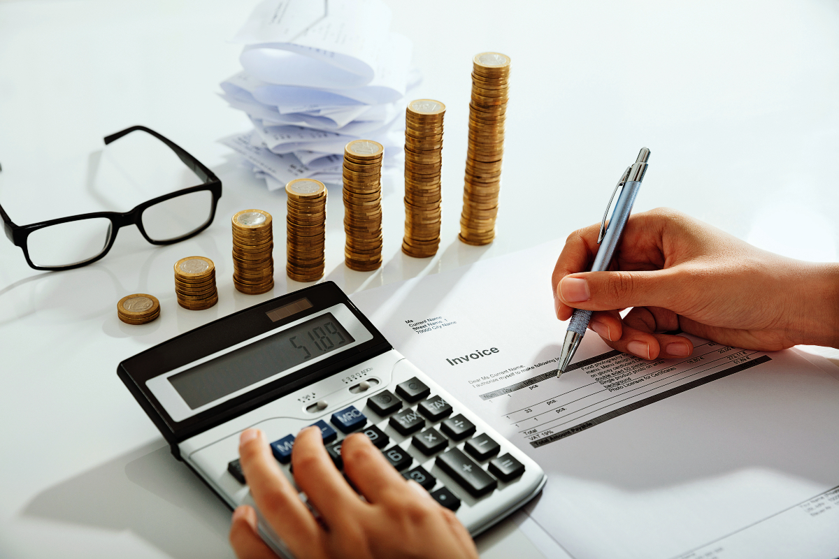 Η ΑΑΔΕ ανακοινώνει ότι κατάφερε να εισπράξει φόρους άνω των 70 δισ. ευρώ