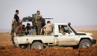 Χαλέπι: Οι ισλαμιστές του Τζολάνι επιτέθηκαν με πυροβολικό και βαρέα όπλα στους Κούρδους