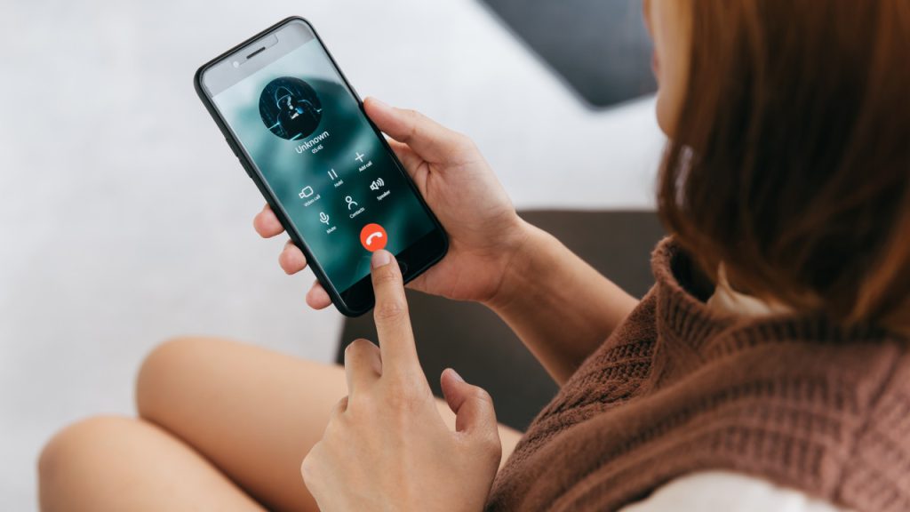 Caller ID Spoofing: Πώς μηδενίστηκαν τα κρούσματα της τηλεφωνικής απάτης που «άδειαζε» τραπεζικούς λογαριασμούς