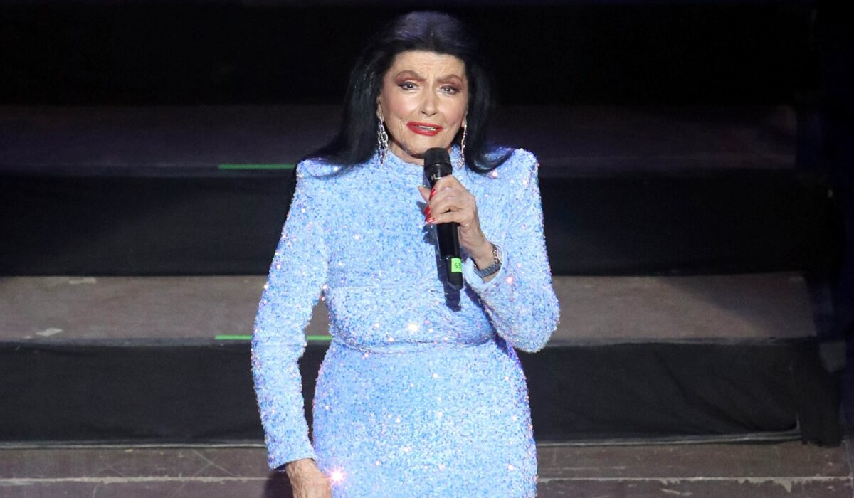 Μ.Δελαπόρτας για Ζ.Σαπουντζάκη: «Δεν πρέπει να ανησυχούμε – Είναι πολύ καλά»