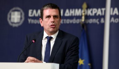 «Δεν κρύβω τα λόγια μου»: Tι είπε ο Δ.Καιρίδης για το επεισόδιο με την Ζ.Κωνσταντοπούλου στην Βουλή