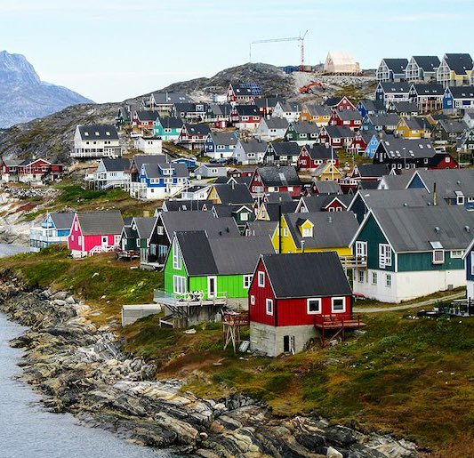 Ο Ν.Τραμπ προσφέρει 100.000 $ σε κάθε κάτοικο της Γροιλανδίας για να επιλέξουν τις ΗΠΑ σαν την νέα τους πατρίδα!