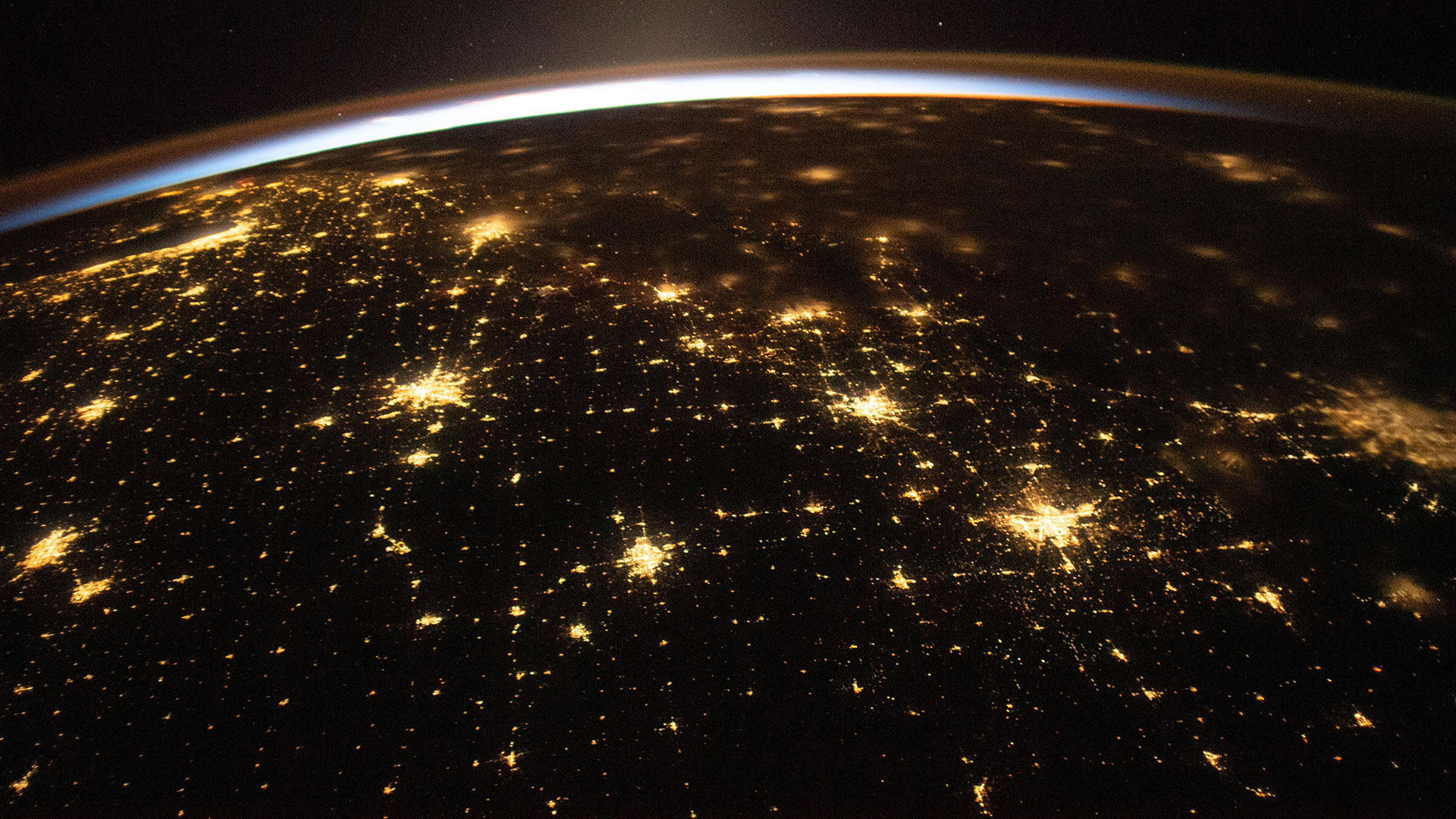 Πότε «τελειώνει» ο πλανήτης Γη: Το καλό νέο είναι ότι αργεί – Το κακό ότι οι… άνθρωποι «τελειώνουν» ενωρίτερα!