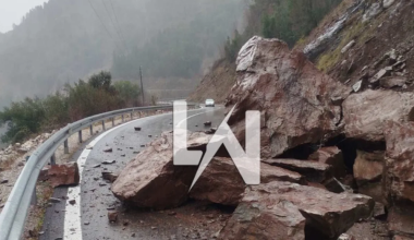 Κακοκαιρία στα Άγραφα Ευρυτανίας: Κατολισθήσεις βράχων και προβλήματα στο οδικό δίκτυο (βίντεο)