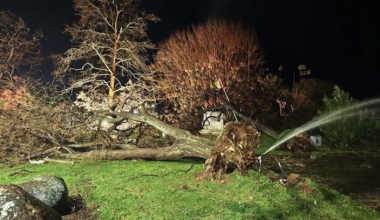 Ισχυροί άνεμοι με ριπές 140χλμ «χτύπησαν» την Αλεξανδρούπολη (φώτο)