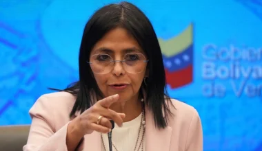 Ν.Ροδρίγκες: «Θα απαντήσουμε μέσω διπλωματικών οδών στην εγκληματική επιθετικότητα των ΗΠΑ»