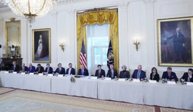 Πρόσκληση Ν.Τραμπ στις αμερικανικές πετρελαϊκές να επενδύσουν στην Βενεζουέλα: «Θα είστε απόλυτα ασφαλείς»