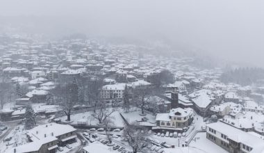 Πυκνή χιονόπτωση σε Ήπειρο και Αιτωλοακαρνανία: Στα λευκά το Λαμπίρι, η ορεινή Ναυπακτία και η Μηλιά Μετσόβου