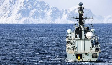 Υπουργός Άμυνας Βελγίου: «Το ΝΑΤΟ πρέπει να στείλει δυνάμεις στην Αρκτική»