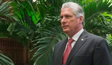 Πρόεδρος Κούβας: «Έτοιμοι να υπερασπιστούμε την Πατρίδα μέχρι την τελευταία σταγόνα αίματος»