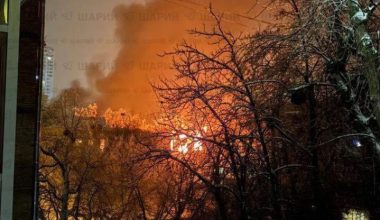 Η Ρωσία εξαπέλυσε νέα μαζικά πλήγματα κατά του Κιέβου: Στις φλόγες η ουκρανική πρωτεύουσα (βίντεο)