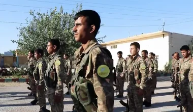 Οι Κούρδοι της Συρίας αποχωρούν από τις SDF και δημιουργούν δικές τους στρατιωτικές δυνάμεις κατά των ισλαμιστών