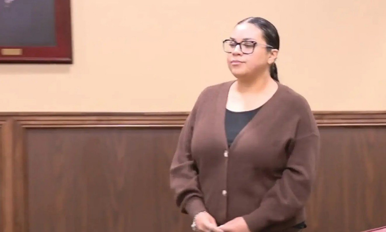 ΗΠΑ: Δασκάλα κατηγορείται ότι βίασε 14χρονο μαθητή – Ισχυρίζεται ότι ήταν έγκυος στο παιδί του ανήλικου!