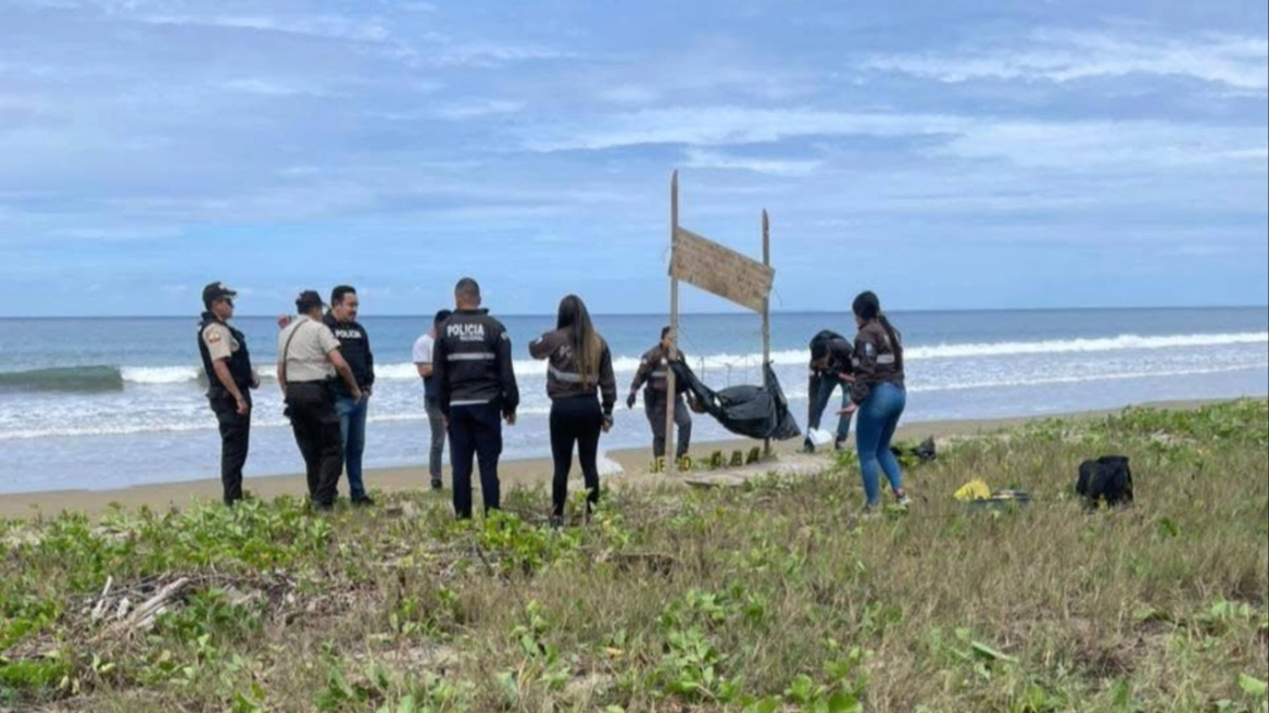 Φρίκη στον Ισημερινό: Εντοπίστηκαν κρεμασμένα σε παραλία πέντε ανθρώπινα κεφάλια!