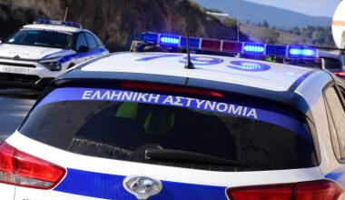 Ένταση στον Ασπρόπυργο: Oμάδα ατόμων έβαλε φωτιές στον δρόμο και πέταξε πέτρες σε λεωφορείο και περιπολικά