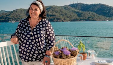 Μ.Εκμετσίογλου: Στο νοσοκομείο η γνωστή σεφ – Τι συνέβη