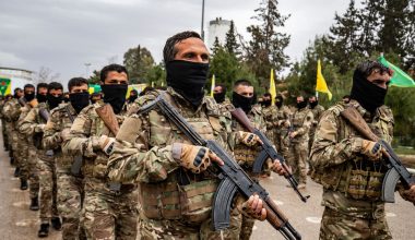 Συρία: Οι δυνάμεις της κυβέρνησης Αλ Σαράα απαιτούν από τις κουρδικές να αποσυρθούν ανατολικά του Ευφράτη