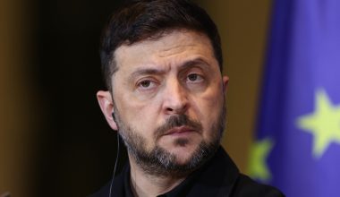 Ο Ζελένσκι υπέρ των εξεγερμένων του Ιράν: «Το καθεστώς που σκότωσε τόσους ανθρώπους δεν αξίζει να υπάρχει»