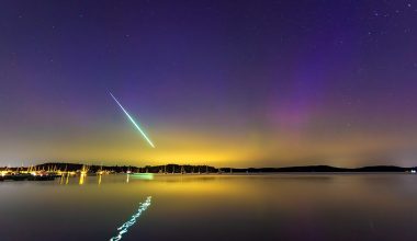 Βίντεο: Μεγάλος μετεωρίτης πέρασε μέσα από το βόρειο σέλας στην Νορβηγία!