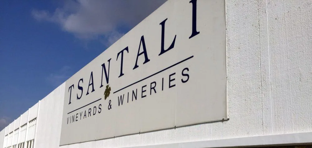 «Ευτυχώς έχουμε ανάπτυξη»: Κήρυξε πτώχευση η ιστορική οινοποιία «Ευάγγελος Τσάνταλης