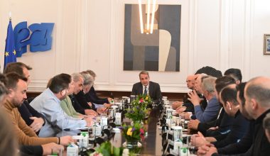 «Ναι» στον διάλογο με τον πρωθυπουργό είπε η πανελλαδική επιτροπή αγροτών