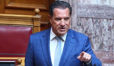 Α.Γεωργιάδης σε Μ.Καρυστιανού: «Πείτε επιτέλους ποιους ακριβώς δεν θέλετε να εκθέσετε»