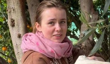 Νέες μαρτυρίες για την 16χρονη Λόρα: Την είδαν στην πλατεία Βικτωρίας