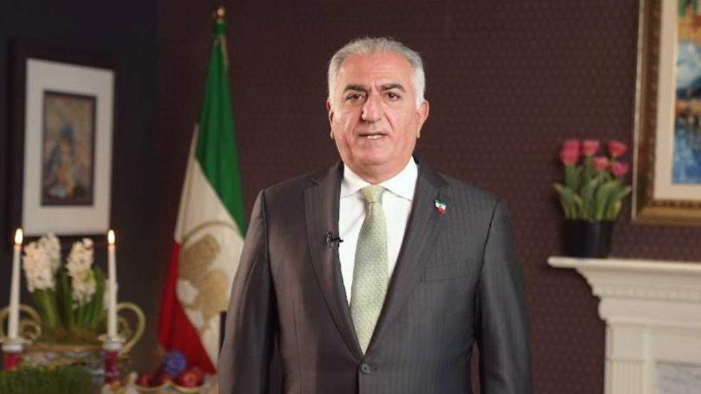 Ρεζά Παχλαβί προς ιρανικό Στρατό: «Εγκαταλείψτε το καθεστώς και προστατεύστε τον λαό – Η βοήθεια έρχεται» (βίντεο)