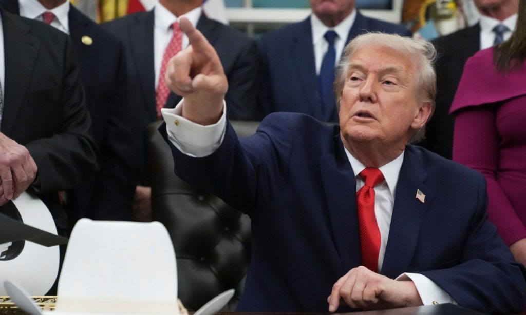 Ν.Τραμπ από Οβάλ Γραφείο: «Μας έχουν πει ότι οι εκτελέσεις στο Ιράν έχουν σταματήσει»