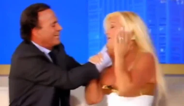 Η σεξουαλική επίθεση από τον Χούλιο Ιγκλέσιας σε παρουσιάστρια on air: Τη φίλησε με το ζόρι στο στόμα (βίντεο)