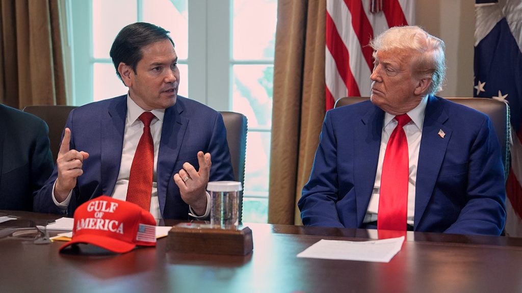 «Τέλος» η παροχή βίζας σε πολίτες 75 χωρών από τις ΗΠΑ – Ν.Τραμπ: «Δεν θα έρχονται από τον τρίτο κόσμο»