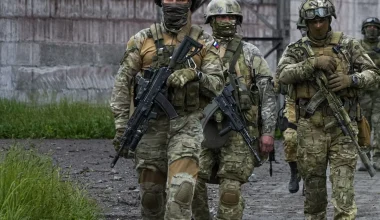 Η ρωσική ομάδα «Vostok» έδωσε στη δημοσιότητα πλάνα από το κατειλημμένο ουκρανικό διοικητήριο στη Χουλιαϊπόλε